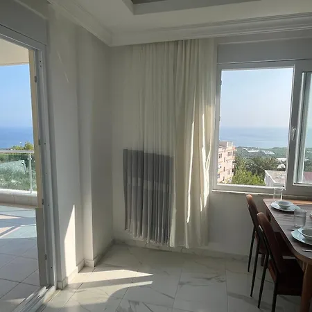 Deniz Manzarali, Plaja Araba Ile 10 Dakika, Aile Icin Uygun
